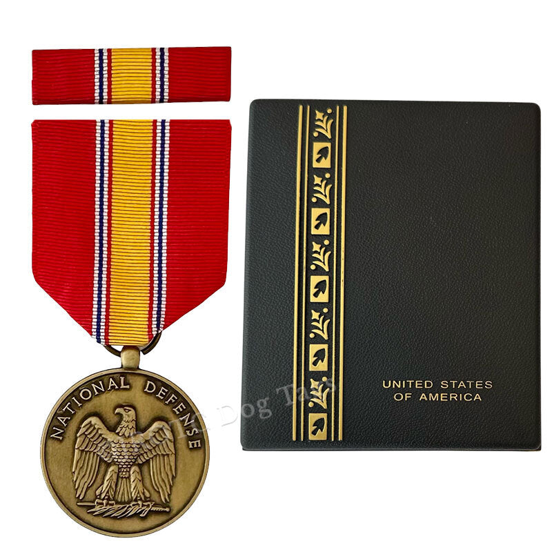 NATIONAL DEFENSE MEDAL PRESENTATION SET