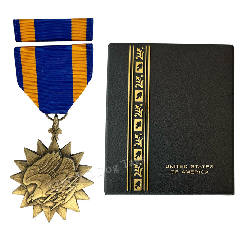 MEDAL PRESENTATION SET: AIR MEDAL (BOXED)