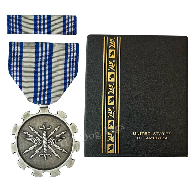 AIR FORCE ACHIEVEMENT USAF MEDAL SET