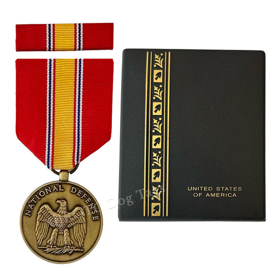 NATIONAL DEFENSE MEDAL PRESENTATION SET
